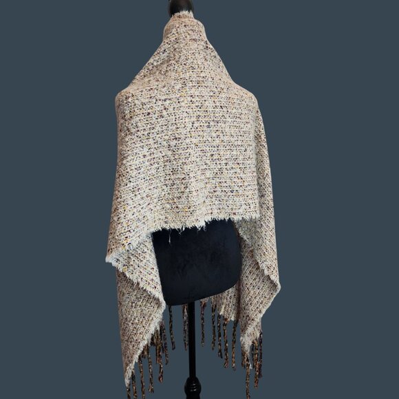 Cozy Multicolor Textured Knit Shawl Wrap With Fringe boho grunge Y2K - Picture 3 of 6